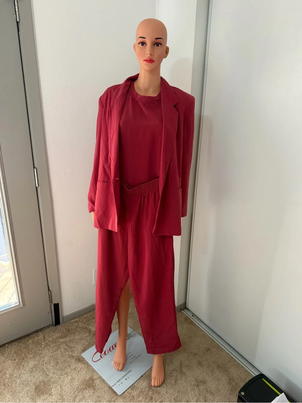 Alfred Dunner Women’s Size 8 Burgundy 3 Piece Pant Suit Set